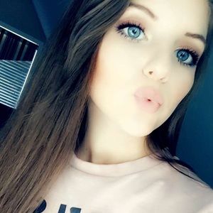 Meet your Posher, Lydia